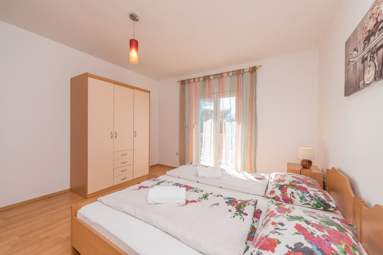 Room 3, Holiday Home Lolita With Pool, Bibinje