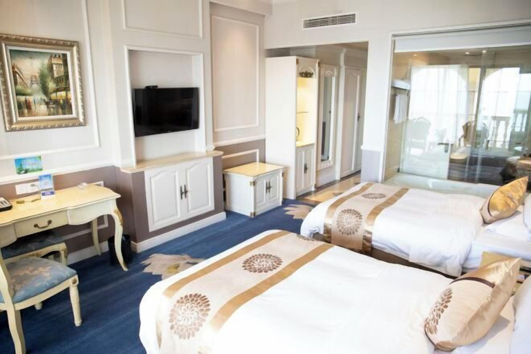 Bedroom 2, Jintian International Hotel, Suqian