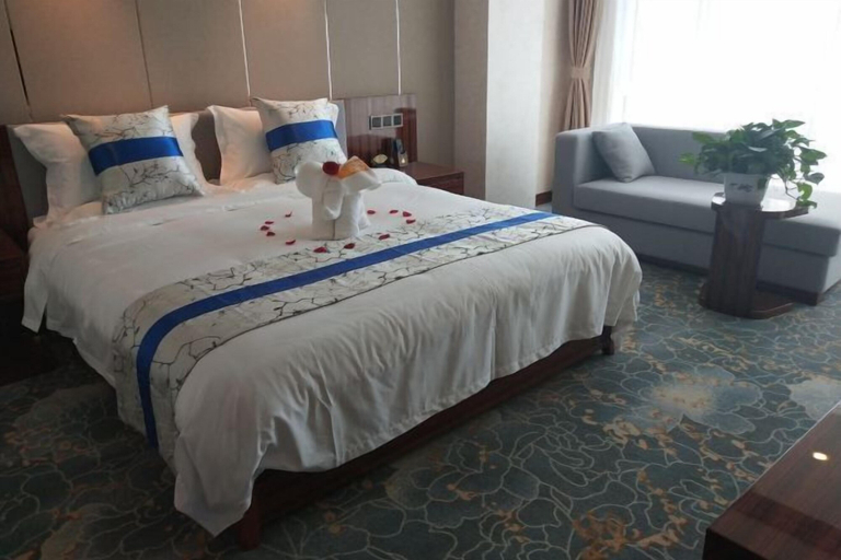 Bedroom 3, Fangyuan Hotel, Yantai