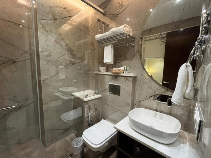 Bathroom 4, BR Grand , Amritsar