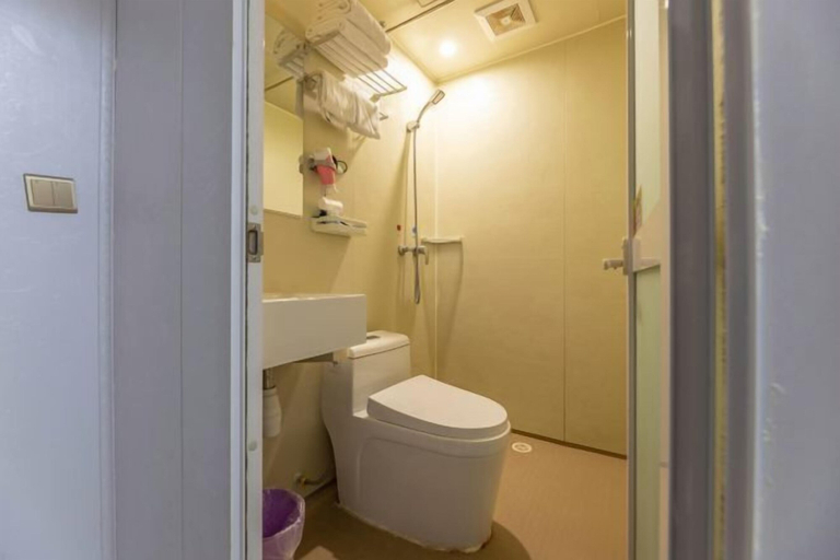 Bathroom 3, Tianjin Jiajun Express Hotel, Tianjin