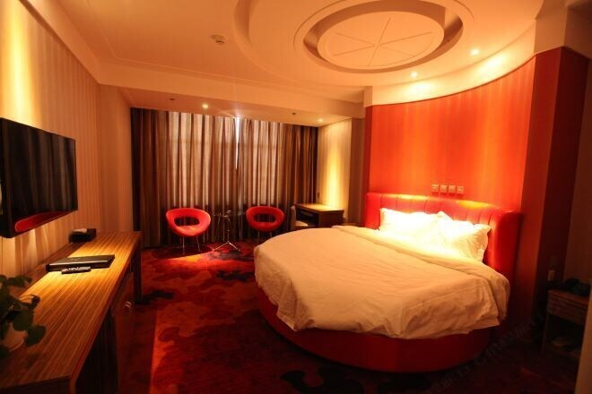 Bedroom 2, Xintianfu International Hotel, Yanbian Korean