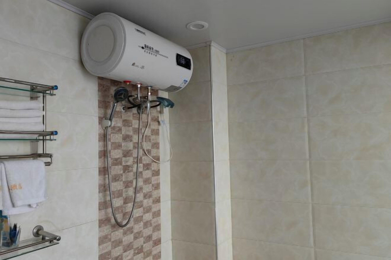 Bathroom 3, Haojin Business Hotel, Xilin Gol