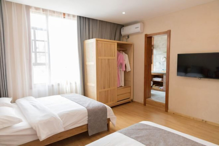 Bedroom 3, Manman Qingfeng Hostel, Qianxinan Buyei and Miao