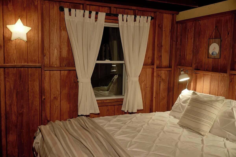 Interior 5, Woodside Cabin in Delaware Water Gap, Pike
