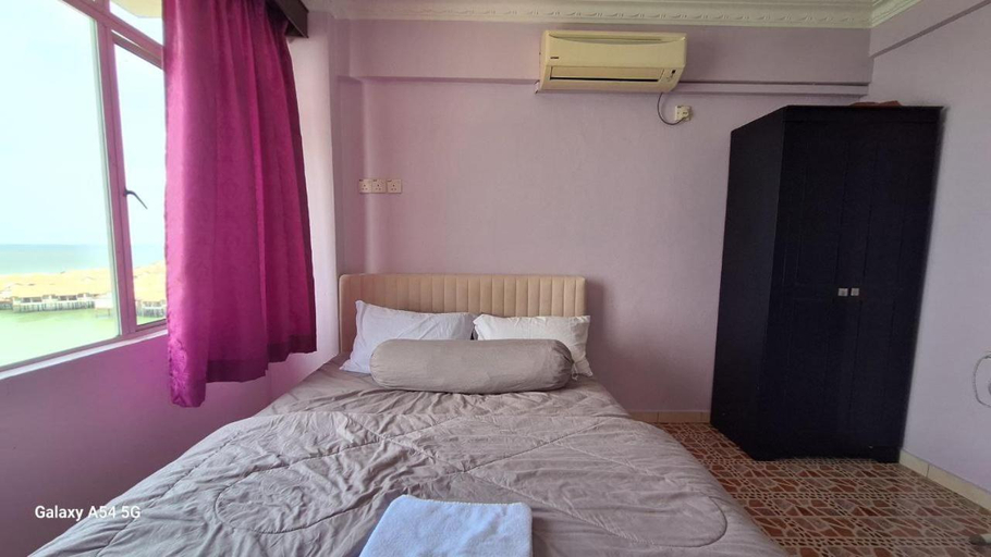 Bedroom 2, ARIAN GOLDSAND SEAVIEW APARMENT glory beach resort, Port Dickson