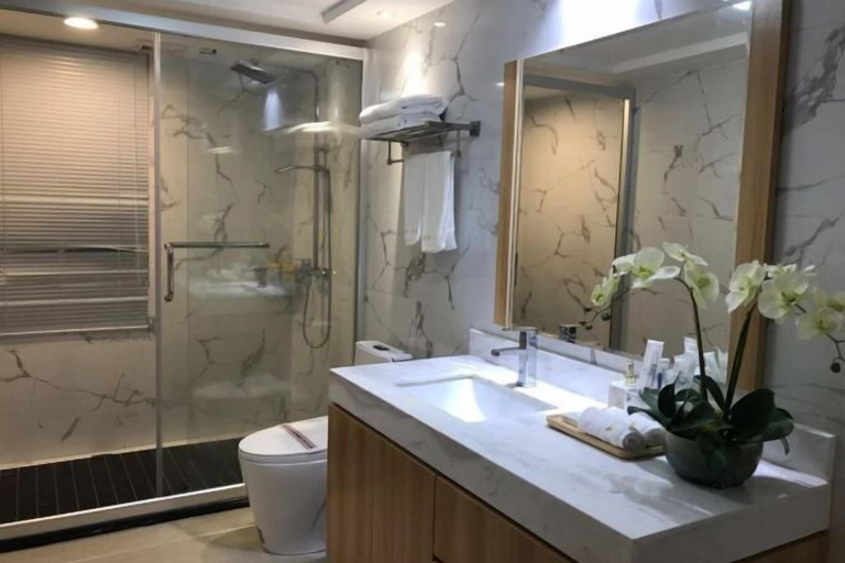 Bathroom, Yunjishan Hotspring Holiday Village, Shaoguan