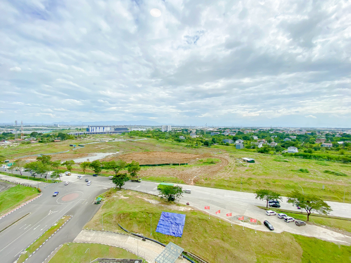 Exterior 4, Practical 2BR for 3 Pax at Meikarta Apartment By Travelio, Cikarang