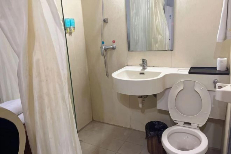 Bathroom 3, Huchen Fashion Hotel, Shanghai