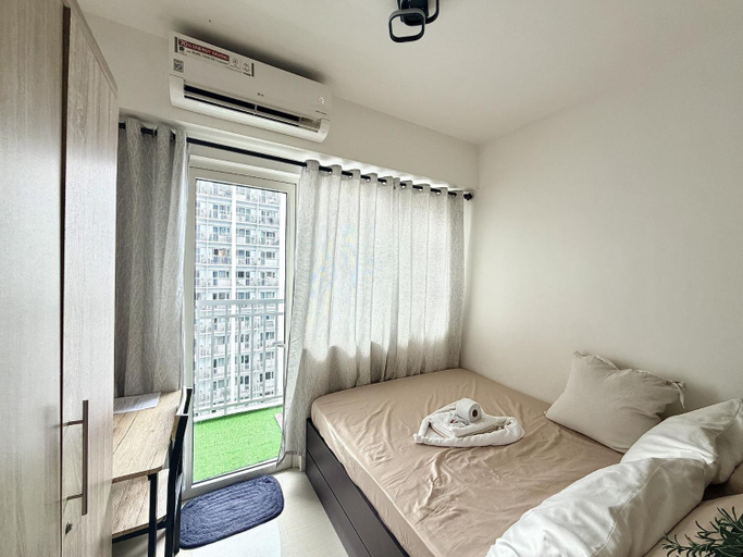Bedroom 2, Cozy staycation near Mall of Asia, Pasay City