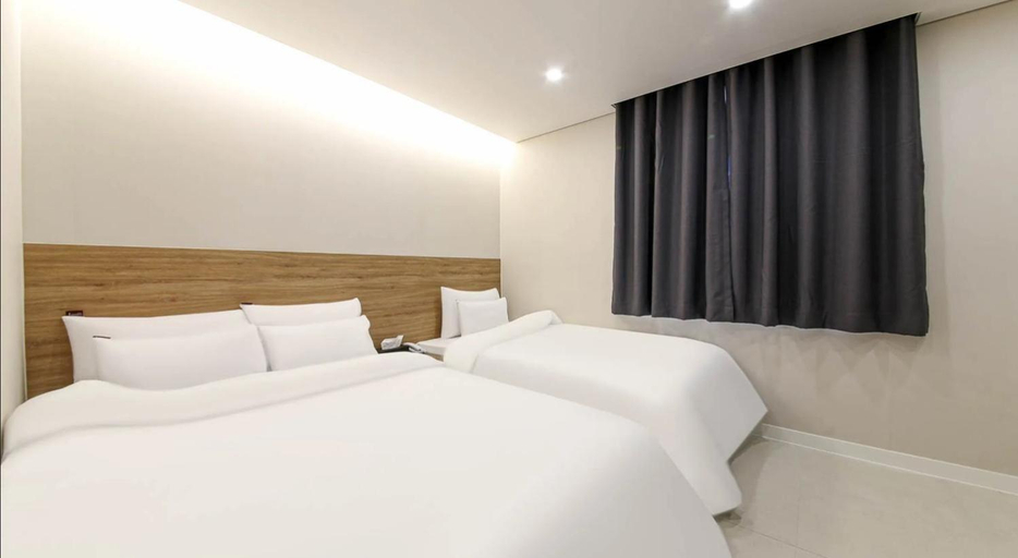 Bedroom 3, Jeonju J-Brown Hotel, Jeonju