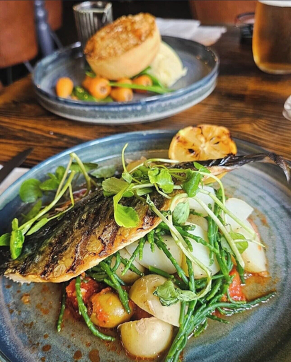 Food and drink 2, The Huntsman, Norfolk