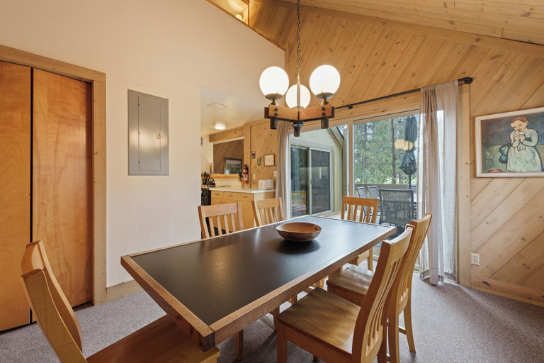 Interior 3, Pole House 99, Deschutes