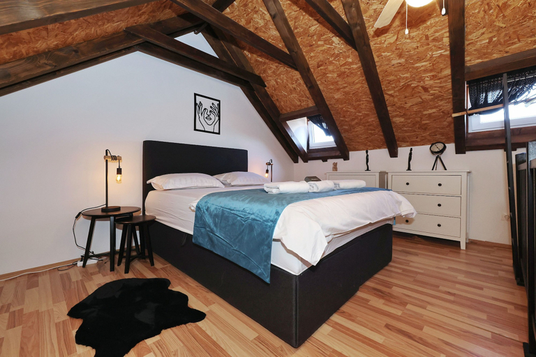 Room 5, Holiday Home Tranquilla With Heated Pool, Blato
