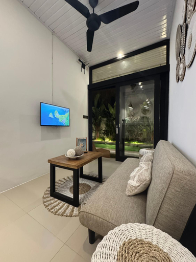 4, Villa Flora, Badung