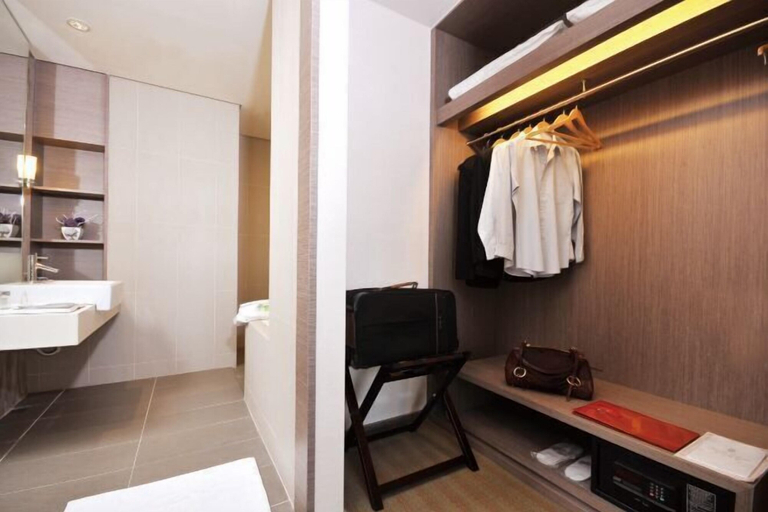 Bathroom 5, Academy Hotel, Tainan