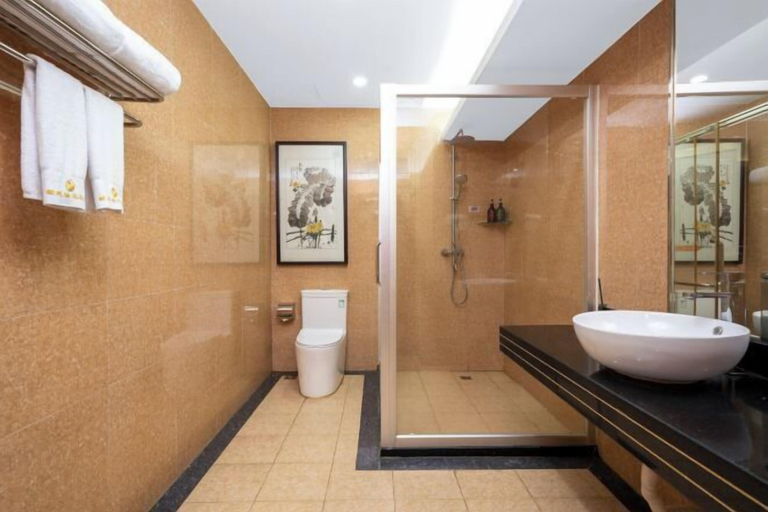 Bathroom 4, Xinyue Business Hotel, Dongguan