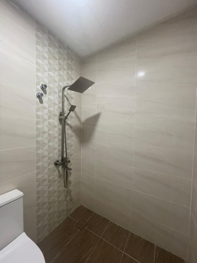 Bathroom 2, Lakeview Resort, Temerloh