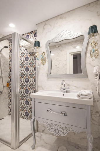 Bathroom 2, Excellent Apartments Galata, Beyoğlu