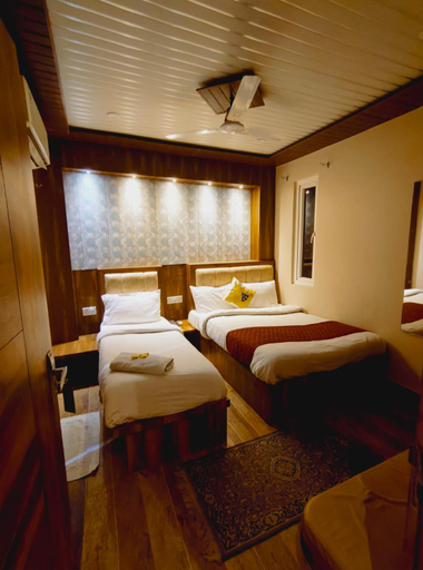 Bedroom 2, Hotel Rudraksh Villa, Varanasi
