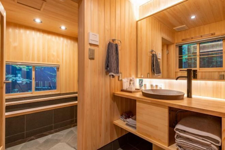 Bathroom 4, Hiyori gojo, Kyoto