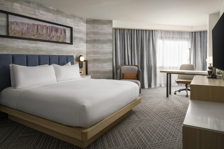 Bedroom 3, DoubleTree by Hilton Fort Lee - George Washington Bridge, Bergen