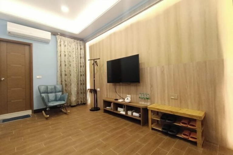 Others 4, Complacent Bnb, Nantou