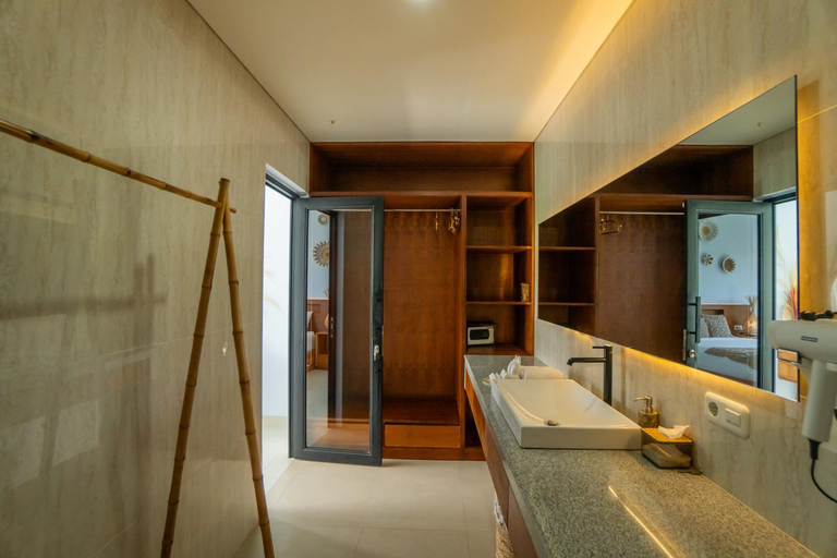 Bathroom 4, Temuku Villa Ubud, Gianyar