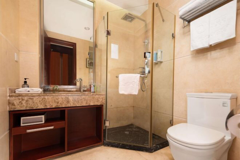 Bathroom, Taohuashan Ecological Garden Hotel, Jingzhou
