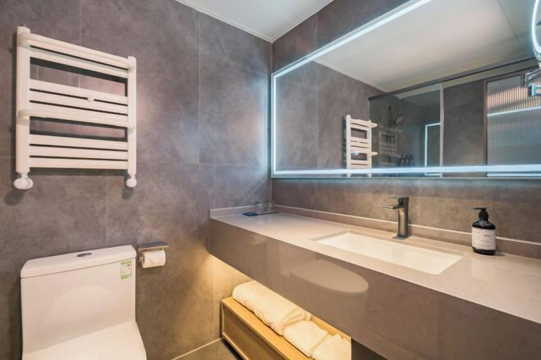 Bathroom 4, Beijing ZhongKuang Hotel, Beijing