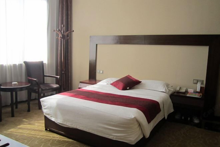 Bedroom 3, Taoyuan Hotel, Dezhou
