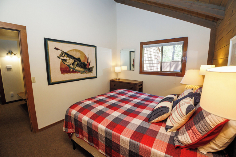 Interior 2, Landrise 7, Deschutes