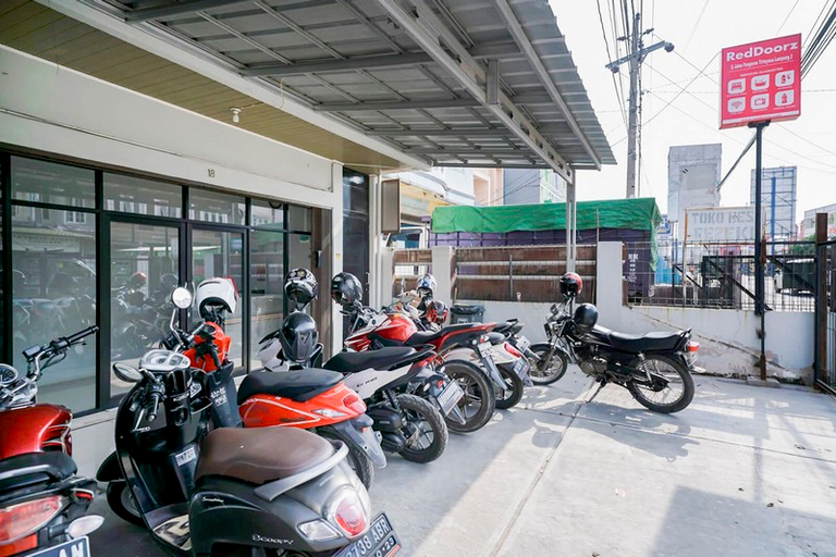 Others 5, RedDoorz @ Jalan Pangeran Tirtayasa Lampung 2, Bandar Lampung