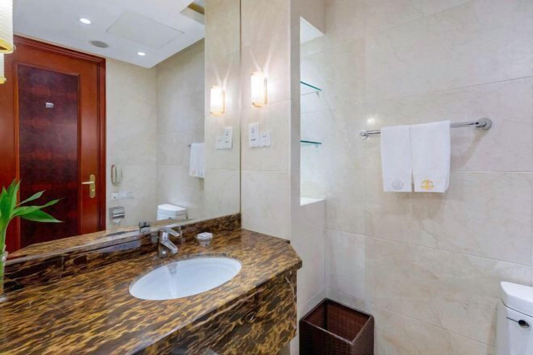 Bathroom 3, Tieshan Hotel, Wuhu