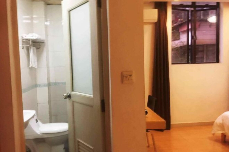 Bathroom 3, Dongfang Hotel, Shenzhen