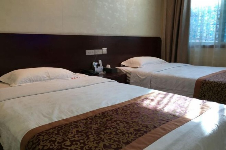 Bedroom 5, Guiding Yulong Hotel, Qiannan Buyei and Miao