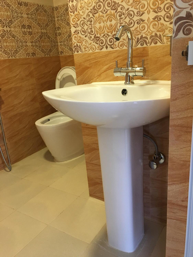 Bathroom 3, Hotel Lilyland Pvt Ltd, Gandaki