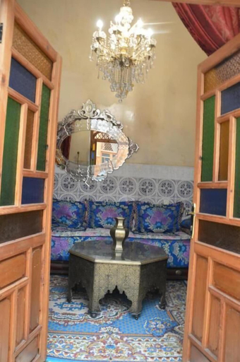 Others 5, Riad oumkaltoum, Fès