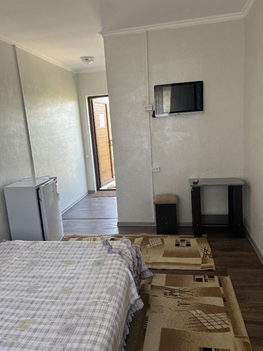 2, Edem Issykkul, Ysyk-Köl