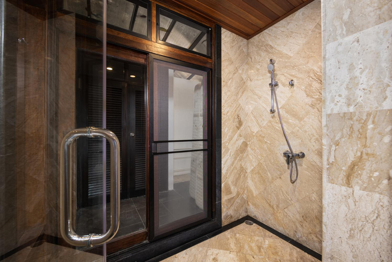Bathroom 4, Meraya Villa with Private Pool Near Nai Harn Beach, Pulau Phuket