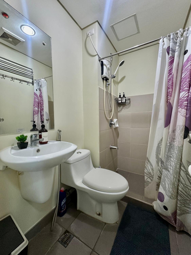 Bathroom 4, Cozy Comfy City Center Condo in Centrio , Cagayan de Oro City