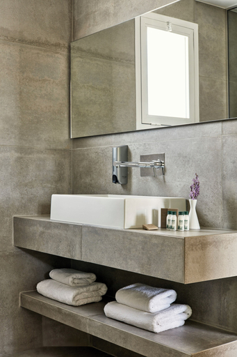 Bathroom 5, Candia Park Village, Crete