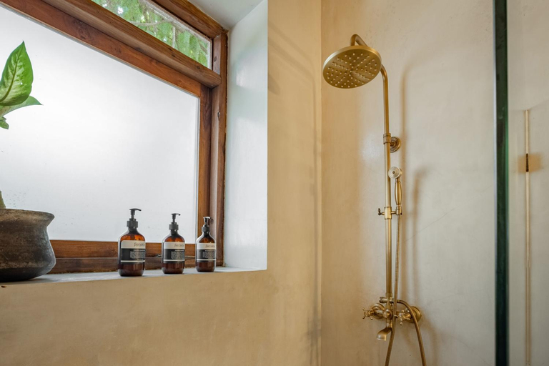 Bathroom 3, Nowhere Villa, Badung