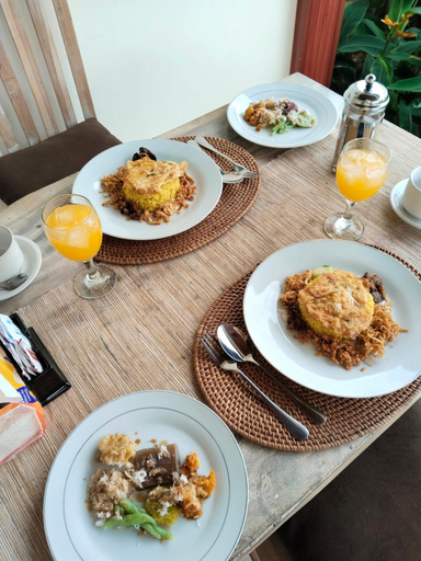 Food & Drinks 5, Pondok loji villa, Gianyar