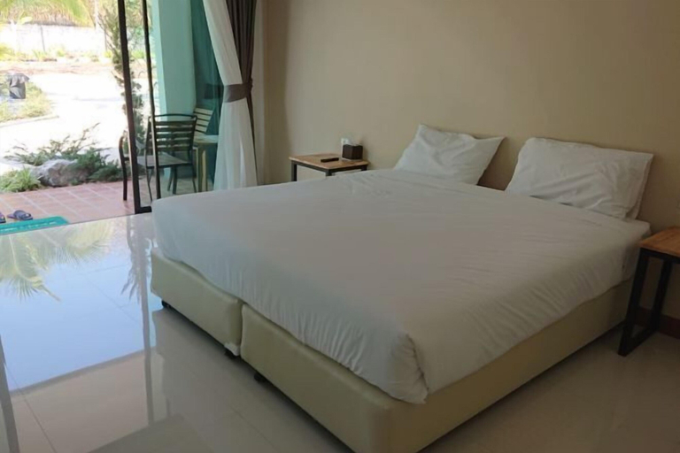 Room 1, Homsawad village resort, Bung Khong Long