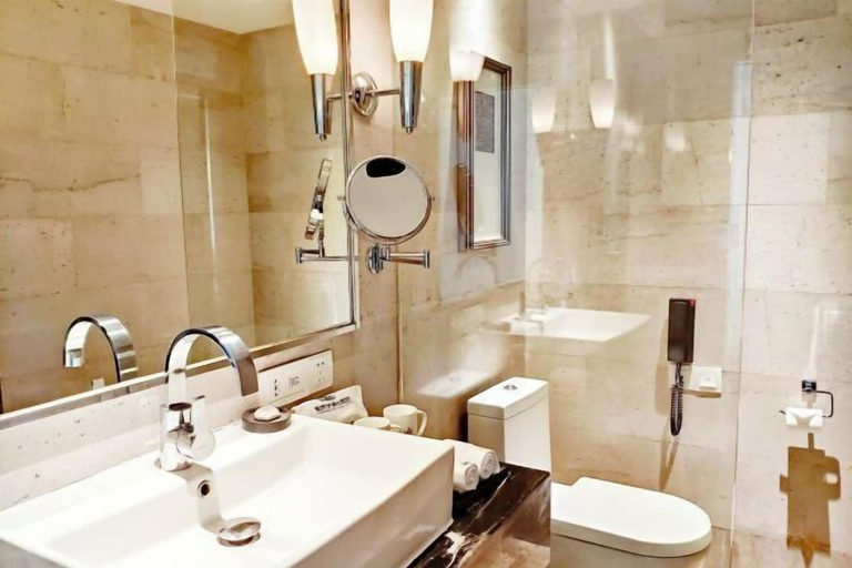 Bathroom 4, Yimei Hotel, Chongqing