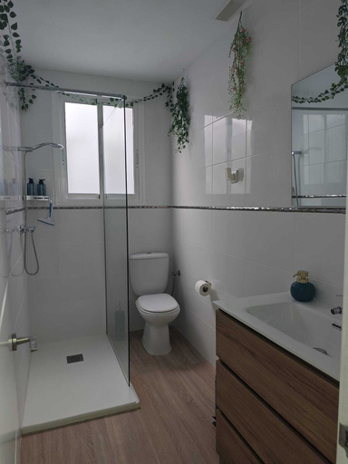 Bathroom 5, SeaSuites Blue, Valencia