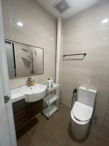 Bathroom 5, Lakeview Resort, Temerloh