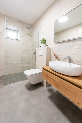 Room 3, Luxury Villa Carlin With Heated Pool, Novigrad