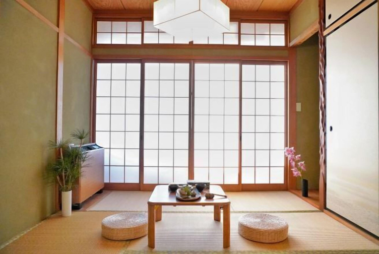 Room 5, Japanese House Osaka Sennan Hotel, Misaki